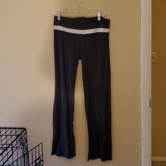 GAP Pants - Gap dark grayish black work out pants ankle length